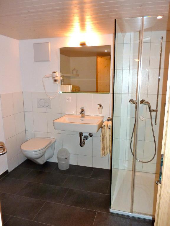 Hotel Posta Sedrun Room photo